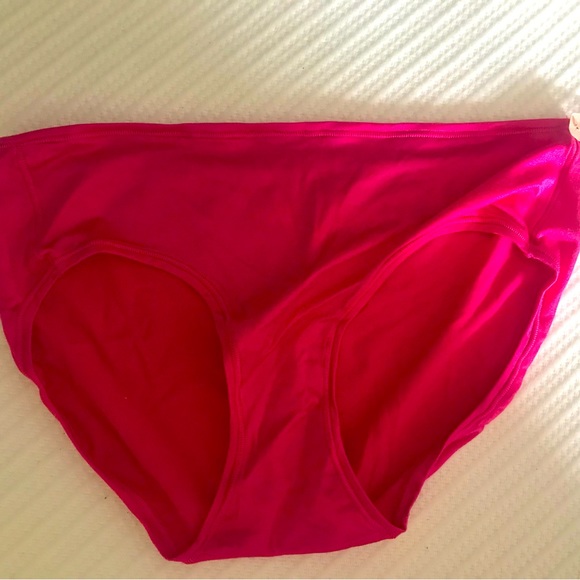 NWT Victoria’s Secret Hiphuggers ( Size L) - Picture 2 of 2